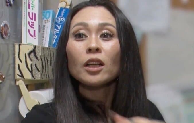 【写真・画像】「6人家族で月の食費5万円」41歳シンママおばあちゃん、安値重視のスーパーでの買い物風景を公開　1枚目