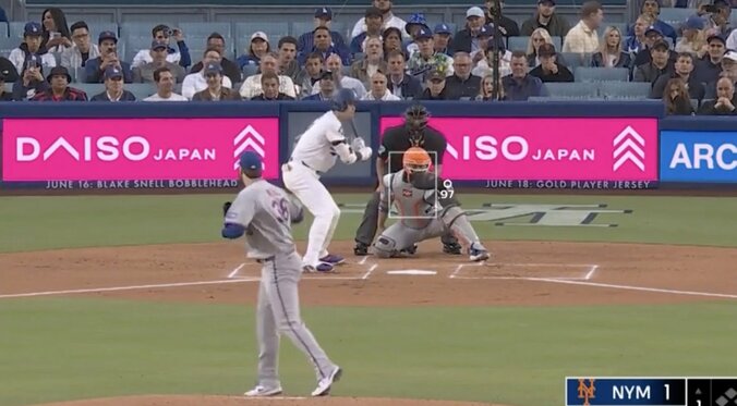 【写真・画像】一体、何が起きた…？大谷翔平、爆速特大弾で“見たことない動き”「カッコよすぎ」「鳥肌モノ」打った瞬間にゆっくり“確信しすぎ”リアクション　1枚目