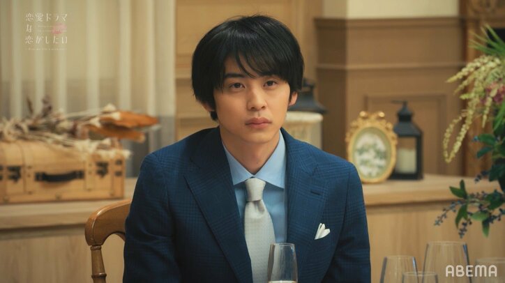 唇吸い付く濃密キス…婚約者がいる先輩と無我夢中で求め合う禁断の夜