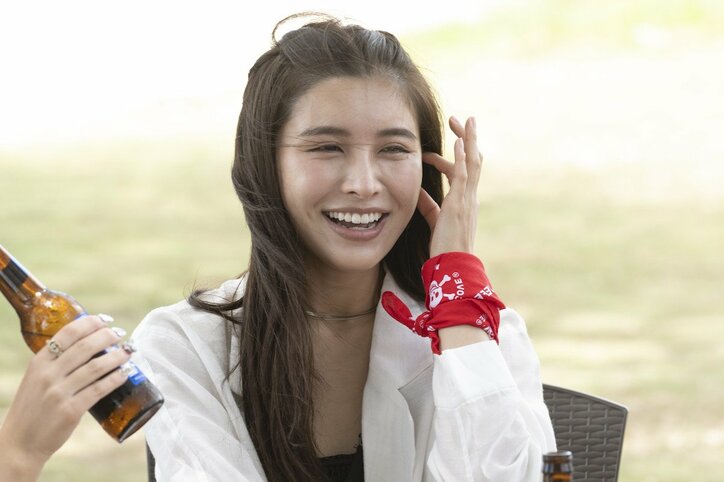 ナイスバディな爆モテ・お姉様系美女に年下イケメンが必死のアピール「敬語とかやめるのどうっすか？」『シャッフルアイランド Season2』 