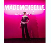 AHN MIKA『CHANELマドモアゼルプリヴェ展パーティへ！』