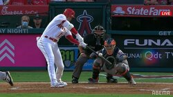 大谷翔平、雰囲気たっぷりの大飛球 泳ぎ気味でも“ホームラン未遂”の当たりにファンからは「ホームランきた！」と勘違いする声も