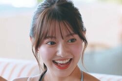 「目のやり場に困る」”神スタイル”童顔美女、勝負水着で飛び跳ねる姿にスタジオ騒然！プールパーティに「なんじゃこの集まり！」