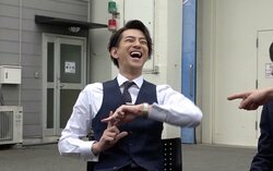 三浦翔平、別番組で“正義のセ”ポーズ　現場を慌てさせる