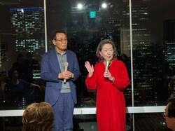  由紀さおり、77歳を迎えた五木ひろしのバースデーパーティの様子を公開「沢山の後輩達が参加してました」 