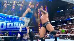 「メッチャ飛んだなw」26歳新星レスラーの半端ない受け身に反響 技の反動で異次元ハイジャンプ「黒ひげ危機一発みたい」識者あ然