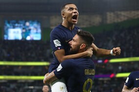 【W杯】大会連覇を狙うフランスが3大会連続でベスト8　ジルー＆ムバッペのゴールでポーランドに3-1勝利