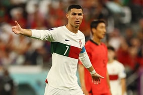 【W杯】韓国が元Jリーガーの同点弾でポルトガルを追撃　ロナウドの背中に当たったボールから絶好機