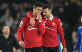 「真似をしようともしないのは残念」C・ロナウドが若手に苦言！ インタビュー中に明かした、尊敬できるマンUの選手３人は？