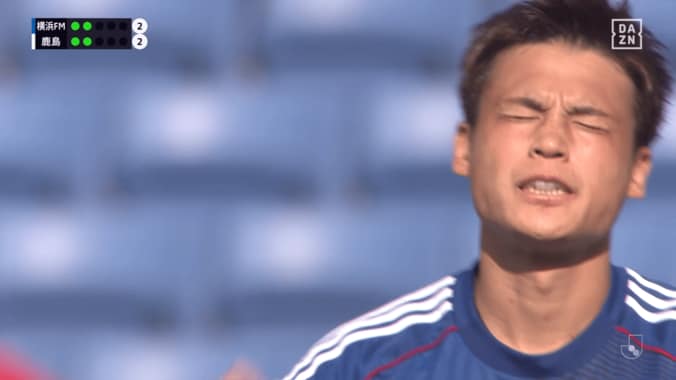「PKを取っちゃった…」最強GK早川友基の“超絶ワンハンドセーブ→即キャッチ”に衝撃！宮市亮も落胆の神業「マジかよ」 5枚目