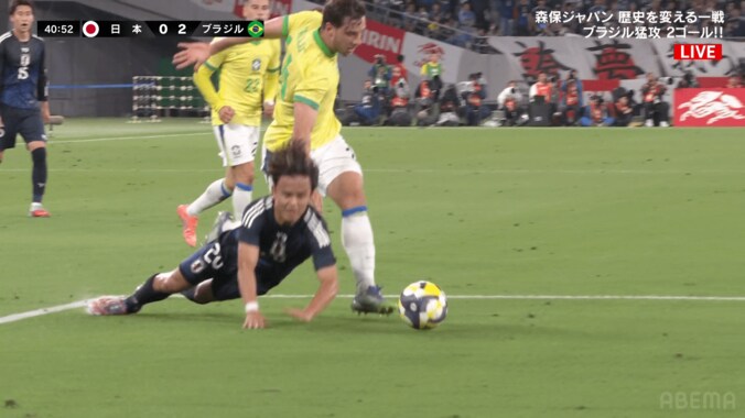 「勝ったからいいけど…」久保建英、激昂した“疑惑のジャッジ”に本音「公式戦では取ってほしい」足を踏まれ、押し倒されても連続ノーファウル判定 5枚目