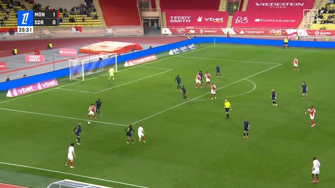 【映像】南野拓実、相手守備陣が棒立ちの天才的ヒールパス