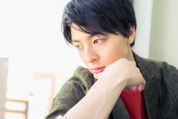 高杉真宙インタビュー「間違いなくこの役だと思った!」リアルなオタクを演じた『虹色デイズ』