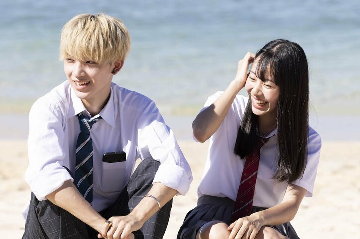 こうきがまほにバックハグ 『恋ステ』カップル成立後のデレ姿にゆいP「すごい積極的。本当に好きなんだろうな」