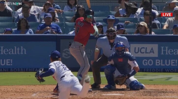 【映像】山本由伸の魔球“ヨコ滑りスプリット”に相手打者動けず