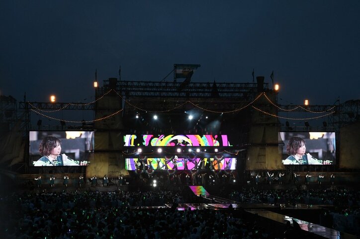 雨と210トンの水演出で国民全員が濡れた! 欅坂46『欅共和国2019』はアンコールなしのセトリで20曲を熱演