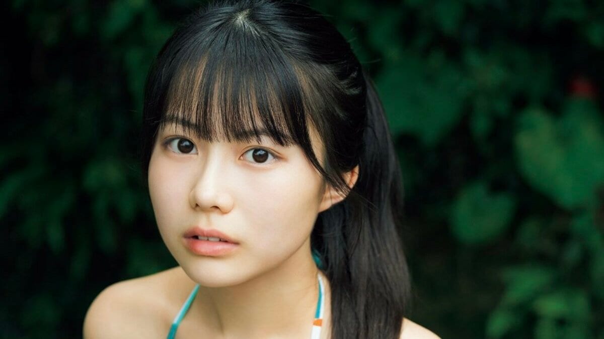 ミスマガジン2025読者特別賞”冨永実里、笑顔に白肌がまぶしい初 