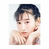 「天使だ～」「かわいすぎる…」ファン絶賛！ 岡本夏美、透明感あふれるナチュラルショット披露