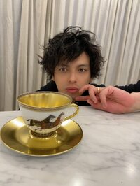 川崎希『HERMESのティーカップ♡』