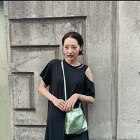 武田玲奈、オールバックヘアのシンプル私服コーデに「もう素敵!!」「街でいたら見とれるわ」の声
