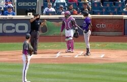 一体、何が起きた…？ 千賀滉大がビックリ…“まさかの展開”「どういうこと？」 投げてないのに… 相手打者が“突然アウト”「ドン引きだろ」