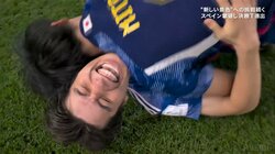 三笘薫と田中碧がピッチに倒れ込んで歓喜の抱擁＆絶叫 決勝ゴールを奪ったフロンターレコンビに「この2人サイコー」