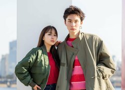 カーキカラーで統一！『恋ステ』るあげカップルのシミラールック・コーデ