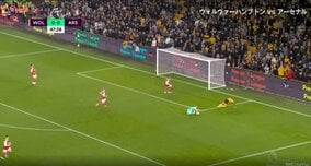 スペイン代表FWが爆速カウンターからまさかのトライ？ 筋肉王トラオレのプレーに視聴者大爆笑「もうサッカーじゃねーんだよw」