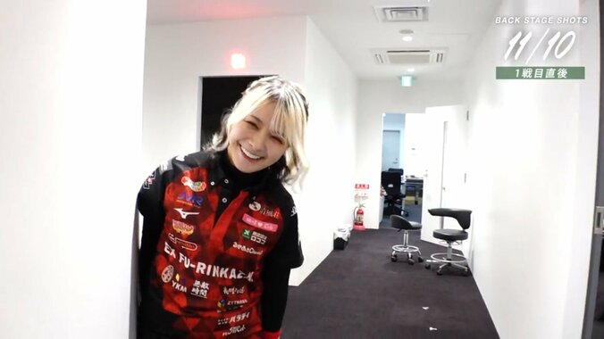 ひょっこり顔を出して「えへっ♪」な亜樹がかわいすぎると話題