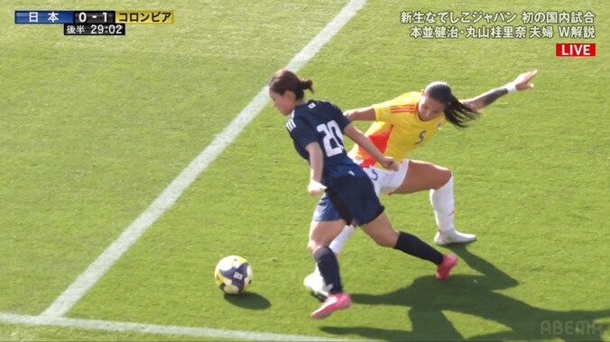 【写真・画像】「男子ならいるけど…」長谷川唯の“あえての高難易度パス”が脚光！「得点に直結する」「普通は右に出す」別格のサッカーセンスを解説コンビが絶賛　1枚目