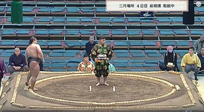 勝った“はず”の川副はすでに土俵を後に