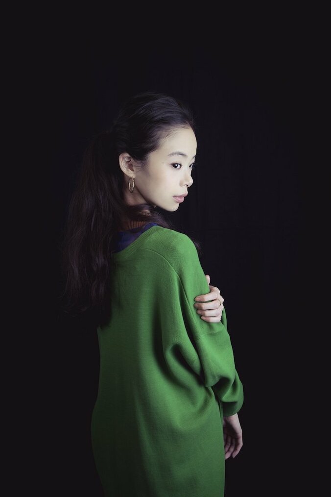 鬱、引きこもり、自分をコントロールできない葛藤…難役を体当たりで演じた趣里が『生きてるだけで、愛。』にかける想い 12枚目
