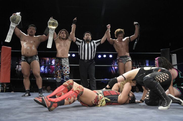 見よ、この体格差! 男女の枠を超える対抗戦「ALL OUTvs仙女」が見せた“プロレスの可能性”