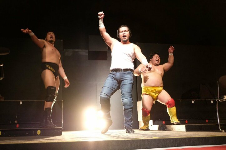 最高に下世話でバカ!グラドルがラウンドごとに服を脱ぐ! DDT男性限定興行「野郎Z」、狂乱の盛り上がりに