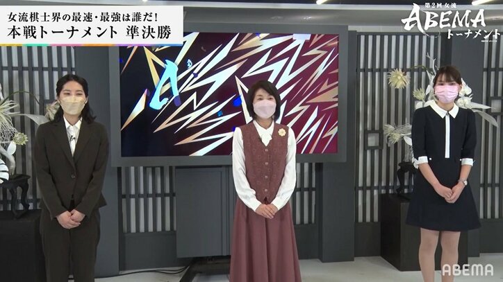 里見咲紀女流初段の膝上ワンピースをファン絶賛「かわいい」「スタイルいいな」大食いでもすらり/将棋・女流ABEMAトーナメント