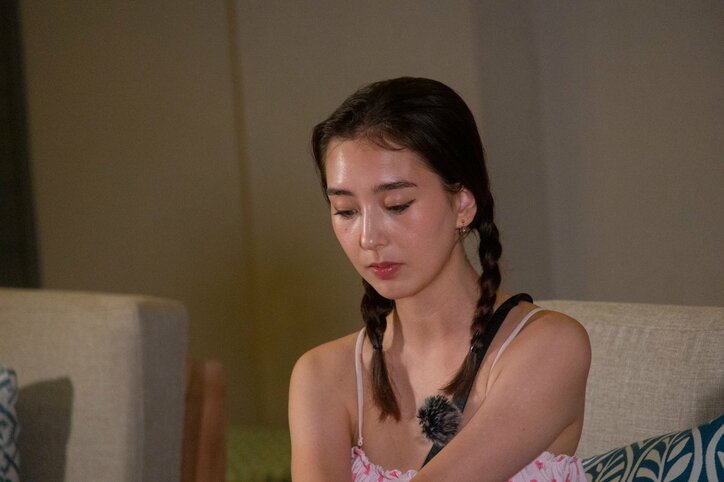 セクシー弁護士、男子大学生にまさかの失恋?「誰も私のこと好きじゃないもん!」ショックで頭を抱える『シャッフルアイランド Season3』#3