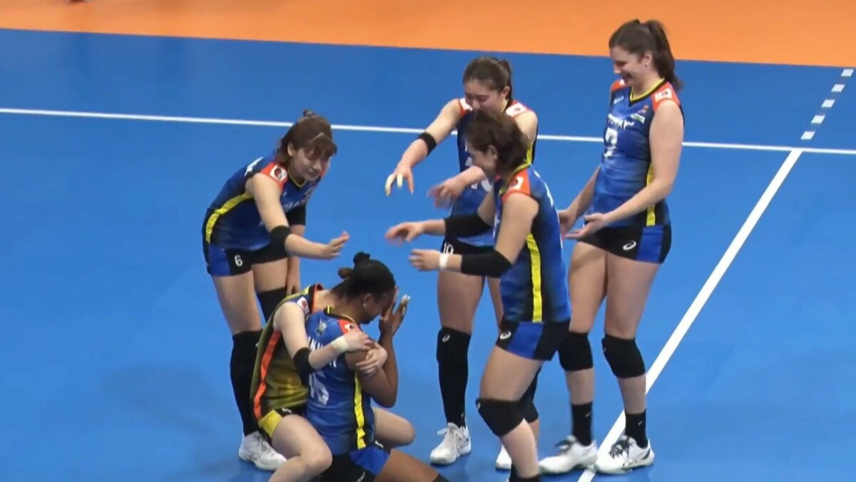 女子バレー　ハプニング 