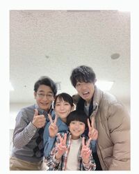 吉岡里帆、鈴木亮平＆片岡愛之助らとの密着ショット公開 「ほっこり」「亮平さん、顔！笑」と反響