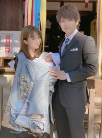 辻希美＆杉浦太陽、三男のお宮参りショットを公開「健やかなる成長を祈って」