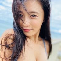 「めちゃ美しい」「こじるりかわええ」小島瑠璃子のドアップグラビアショットにファン絶賛