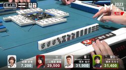 「ぐりぐり」で「ぷるっぷる」大チャンスで持ってきた危険牌に人気女流の指が震えまくり「痺れるねぇ」／麻雀・Mトーナメント