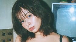 永久不滅グラドル・和地つかさ、“ぐっと大人っぽく”ヌーディに 『週プレ』登場