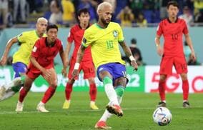 「これを運と言っていいのか？」「技術であり実力」ネイマールの“完璧PK”を日本のファンも称賛「駆け引きがすごい」