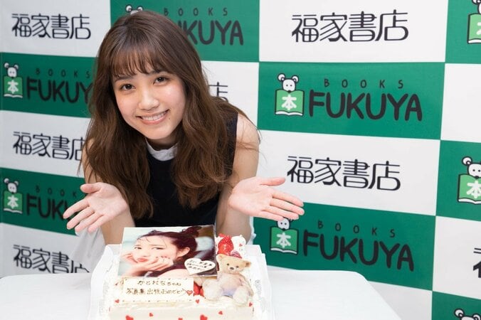 加藤玲奈の“念願の写真集”を見た入山杏奈の感想は「女の子のためのエロ本」!? 7枚目