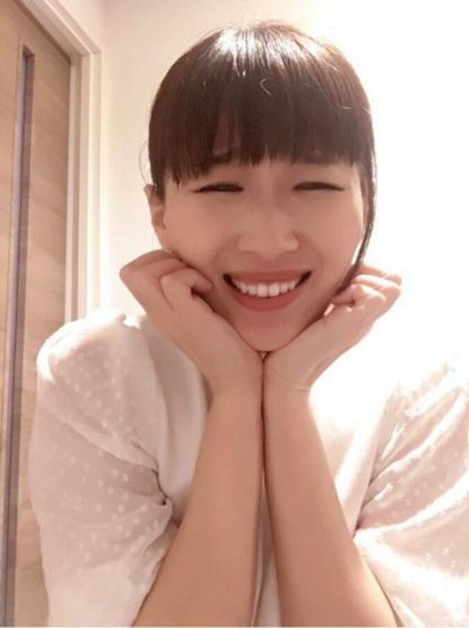 綾瀬はるかものまね芸人・沙羅　本人と対面、中尾明慶にも間違えられ「笑っていただきありがとうございました」 1枚目