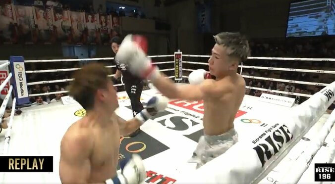 「この子ヤバすぎる」あまりにも強すぎる高校1年生が衝撃KO 「期待の新星登場」ファン驚嘆 4枚目