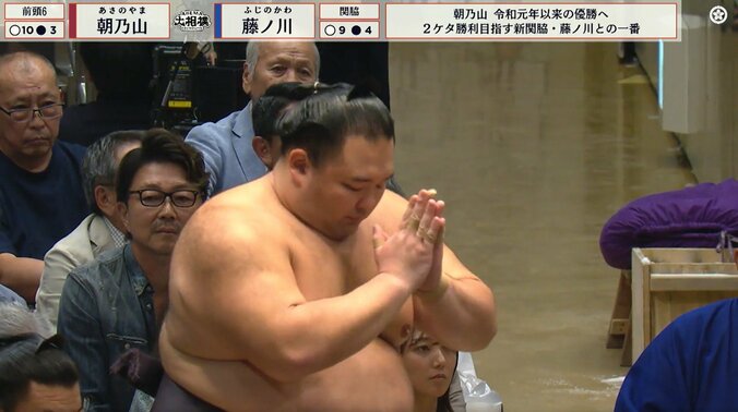 「こんなの泣ける」「見たことない」朝乃山、取組前に“まさか”の所作 負けられない一番であふれた思いにファン感涙 4枚目