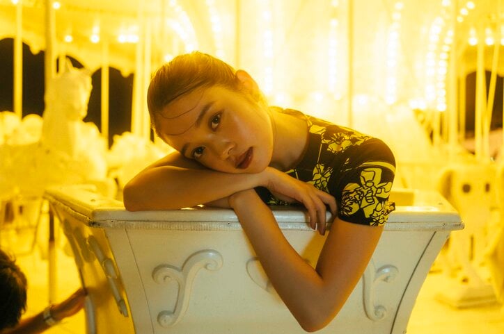 「髙石あかりファースト写真集 幻灯」（東京ニュース通信社刊） 撮影／横山マサト