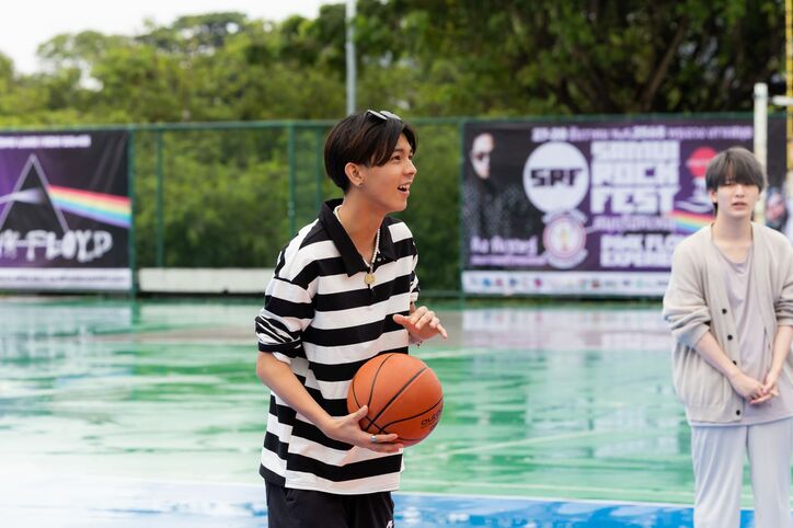 「誘いたい子いない」せっかくのデート権利を放棄…ずっと好きだった女子が目の前でライバル男子に奪われ涙『今日好き』サムイ島編第3話