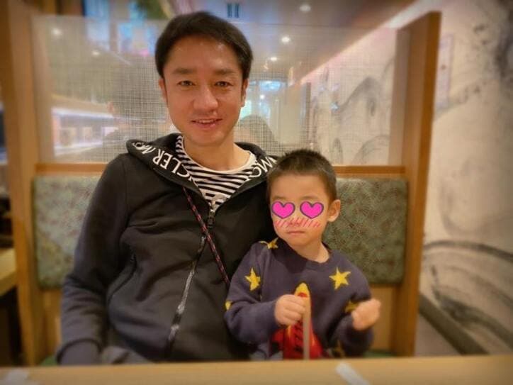  保田圭、家族で訪れた回転寿司に息子が満悦「やっと行けて良かった～」  